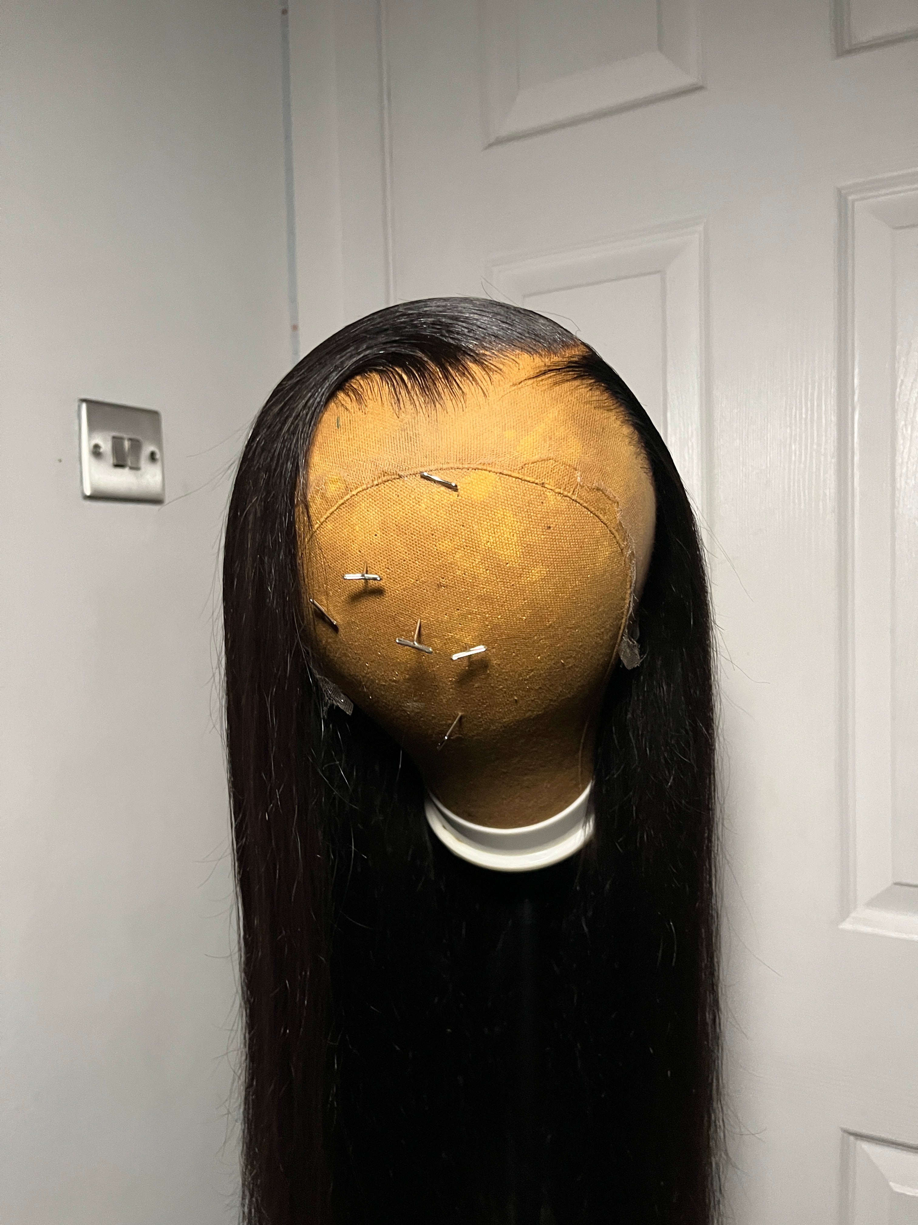 “Sleek Vixen” Straight Wig