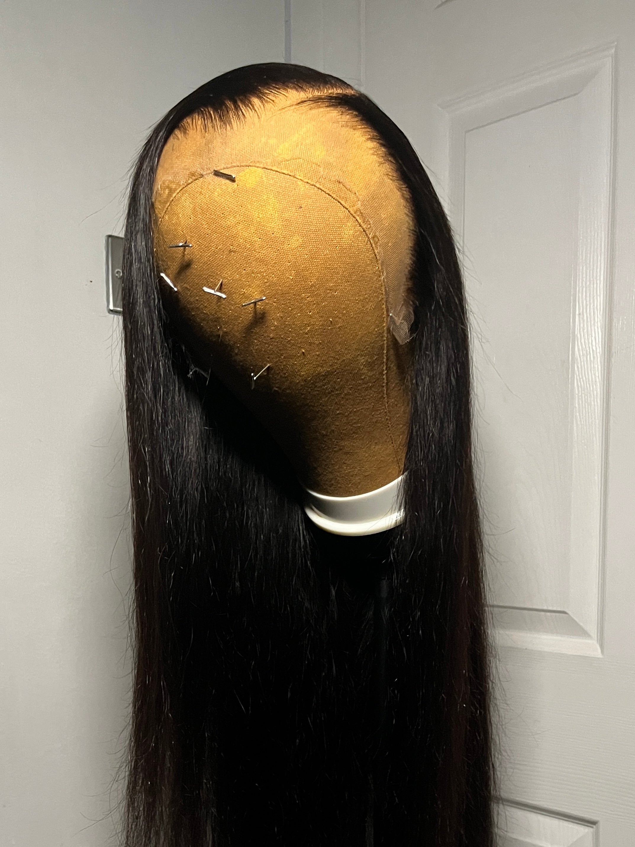 “Sleek Vixen” Straight Wig